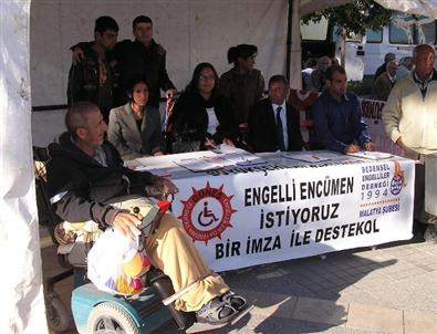 Engelliler Meclis Üyeliği İçin Başlatılan İmza Kampanyasında 50 Bin İmza Toplandı