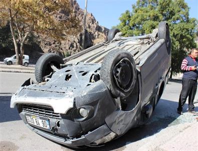 Takla Atan Araçtan Burnu Bile Kanamadan Çıktı