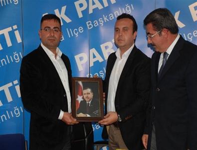 Başkan Özkan Aday Adaylığını Açıkladı