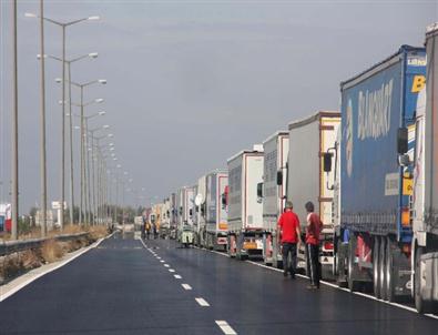 Tır Şoförlerinin Kapıkule’deki Eylemi Devam Ediyor