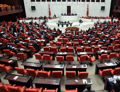 Yeni bir parti daha geliyor