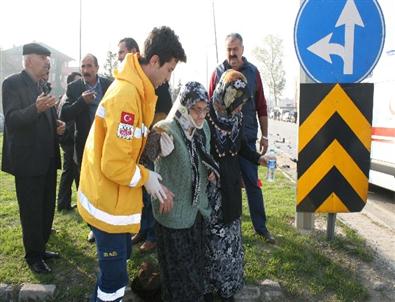 Düzce’de İki Otomobil Çarpıştı Açıklaması