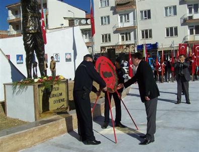 Atatürk Ölümünün 75. Yılında Saygıyla Anıldı