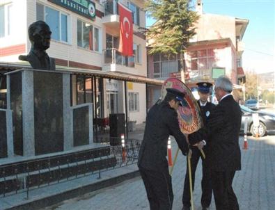 Atatürk’ün 75. Ölüm Yıl Dönümü Pazarlarda Anıldı