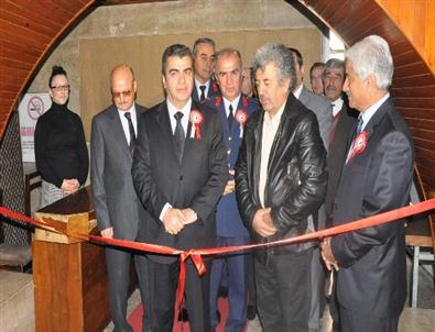 Atatürk'ün Resimlerinden Oluşan Sergi Ziyarete Açıldı