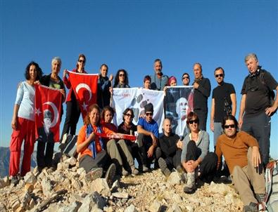 Bin 651 Metrede Ata'yı Andılar