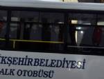 Otobüsün içinde yolcular saygı duruşunda bulundu