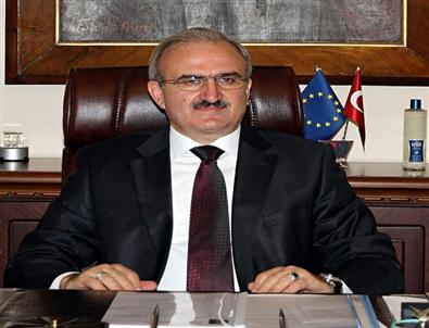 Vali Karaloğlu'ndan 10 Kasım Mesajı