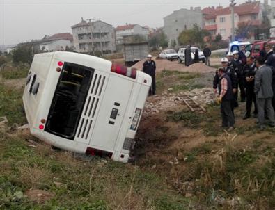 Balıkesir'de Halk Otobüsü Devrildi Açıklaması