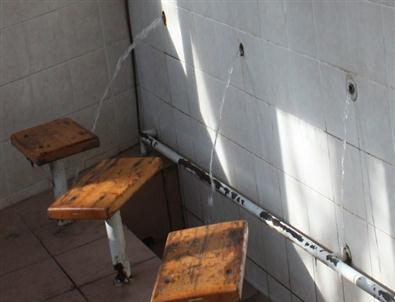 Cami 15 Günde 3 Kez Soyuldu