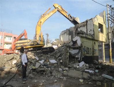 İsmetpaşa’da Yıkım