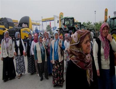 Mersinli Kadın Çiftçiler Adana Tarım Fuarı'nı Gezdi