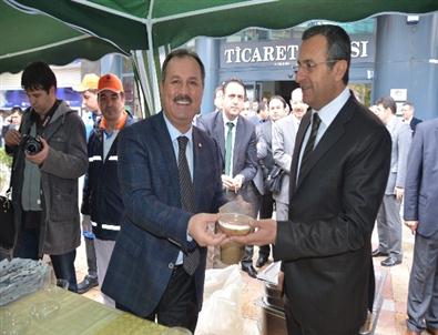 Dto’dan Vatandaşlara Aşure İkramı