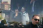 EZİLME TEHLİKESİ - Başbakan Erdoğan'ın Tarihi Diyarbakır Ziyareti İzdihama Neden Oldu