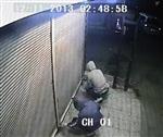 Beceriksiz Hırsızlar Kameraya Yakalandı