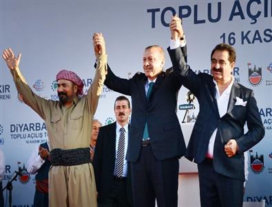 İbrahim Tatlıses İle Şivan Perver Diyarbakır'da Düet Yaptı