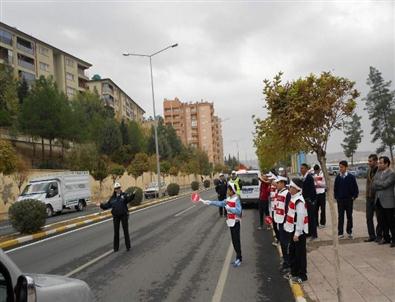 Minik Trafikçiler Görev Başında