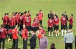 TAKIM OTOBÜSÜ - A Milli Takım, Belarus Maçı Hazırlıklarına Başladı