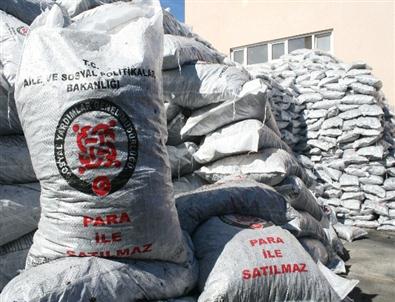 Akçakoca’da Kömür Yardımına Devam