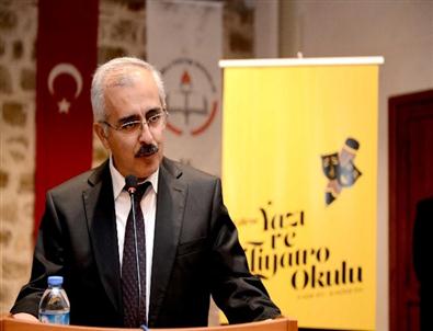 'Edirne Yazı ve Tiyatro Okulu' Törenle Başladı