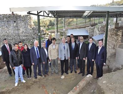 Eski Bakan Günay, Metropolis Çalışmalarını İnceledi