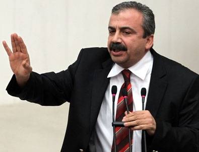 Sırrı Süreyya Önder, Mustafa Sarıgül'e Meydan Okudu
