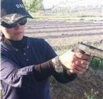 Annesinin poz verdiği tabanca ile cinayet işledi