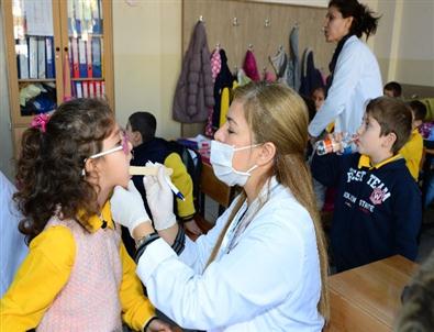 Beylikdüzülü Öğrenciler, Sağlık Taramasından Geçiyor