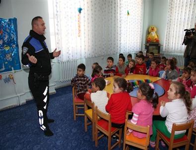 Çocuklara 155'in Önemini Anlatıldı