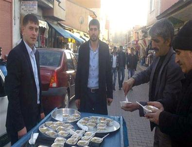 Pasinler Ülkü Ocaklarından Aşure Etkinliği