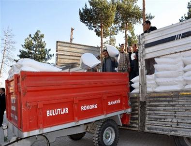 Şeker Pancarı Üreticilerine Şekerleri Dağıtıldı