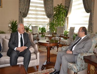 Tarsim Yönetiminden Vali Savaş'a Ziyaret