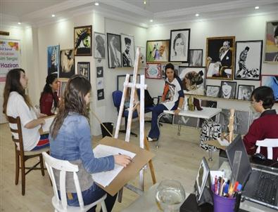 Torbalı’nın Resmini Gül Sanat Atölyesi Çiziyor