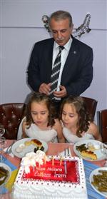 KASIM KARAHAN - Belediyeden İkizlere Sürpriz Doğum Günü Partisi