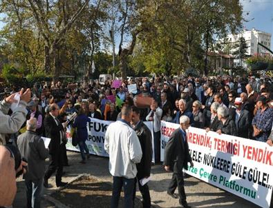 Sinop'ta Nükleer Anlaşmaya Tepki Eylemi