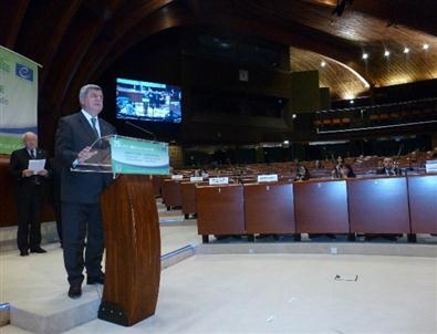Türkiye'ye İlk Kez Avrupa'dan Roman Ödülü