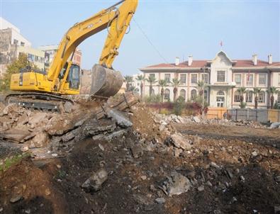 Manisa’da Emekliler Otoparkı’nda Çalışmalar Başladı