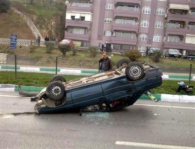 Ters Dönen Otomobilde Ölümden Döndüler