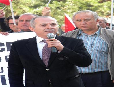 'Cumhuriyet Güçlerinin Önünde Tarihi Olanak Var'