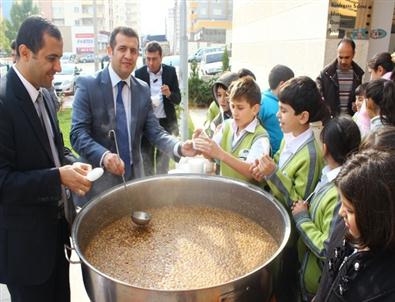 Gamek 4 Bin 500 Kişiye Aşure Dağıttı