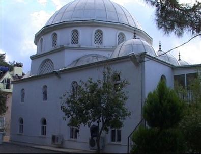 Marmaris’te Caminin Paratoner Kablosunu Çaldılar