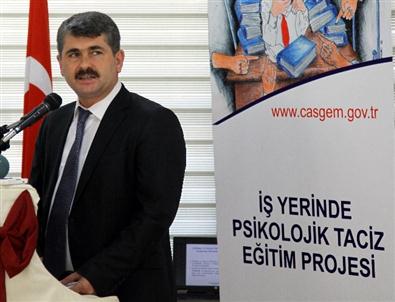 Türk-iş Üyelerine ‘mobbing’ Eğitimi Verildi