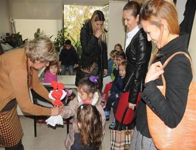 Miniklerden Ustamehmetoğlu’na Ziyaret