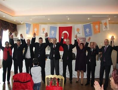 Ak Parti Güzelbahçe'de Tek Yürek