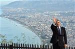 KUŞ DILI - Cumhurbaşkanı Gül, Ordu ve Giresun Ziyaretini Twitter'dan Paylaştı