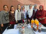 AHMET DEMIRCI - Derik Kadınlar Pasta Keserek Öğretmenler Gününü Kutladı