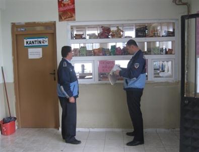 Serdivan Belediyesi Zabıta Müdürlüğü İlçe Genelindeki Okul Kantinlerini Denetledi