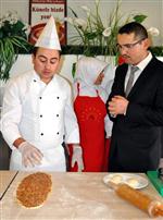 KAPSAM DIŞI - Aşçılar, Hünerlerini Sergilediler