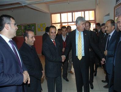 Çatak’ta Öğretmenler Günü Kutlaması