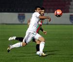 Gaziantep Büyükşehir Belediyespor - Karşıyaka Maçının İlk Yarısı 1-0 Tamamlandı